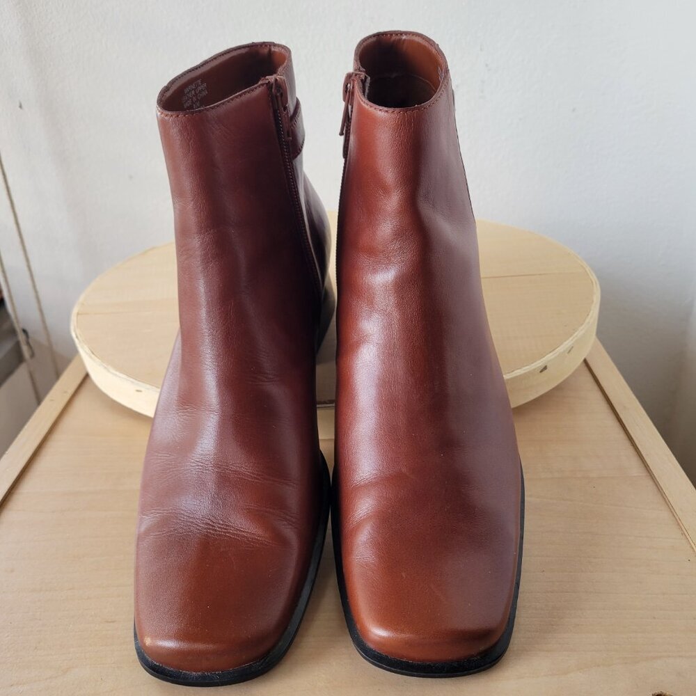 Liz Claiborne Villager Leather Two-Tone Cognac Square Toe Boot (Size 8.5) - Picture 3 of 11
